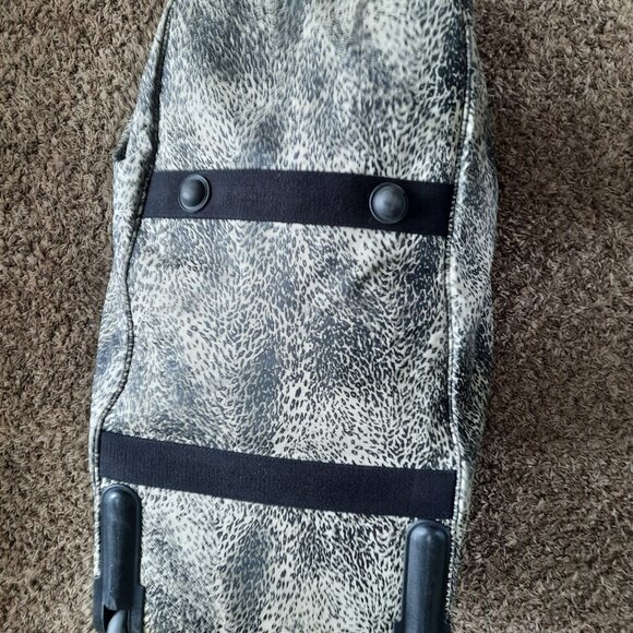 Kipling Wheeled Duffle Animal Print Nylon Wheeled Luggage, Travel Bag 11x15x28 - Picture 4 of 15
